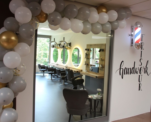 Bild: Friseursalon Schule